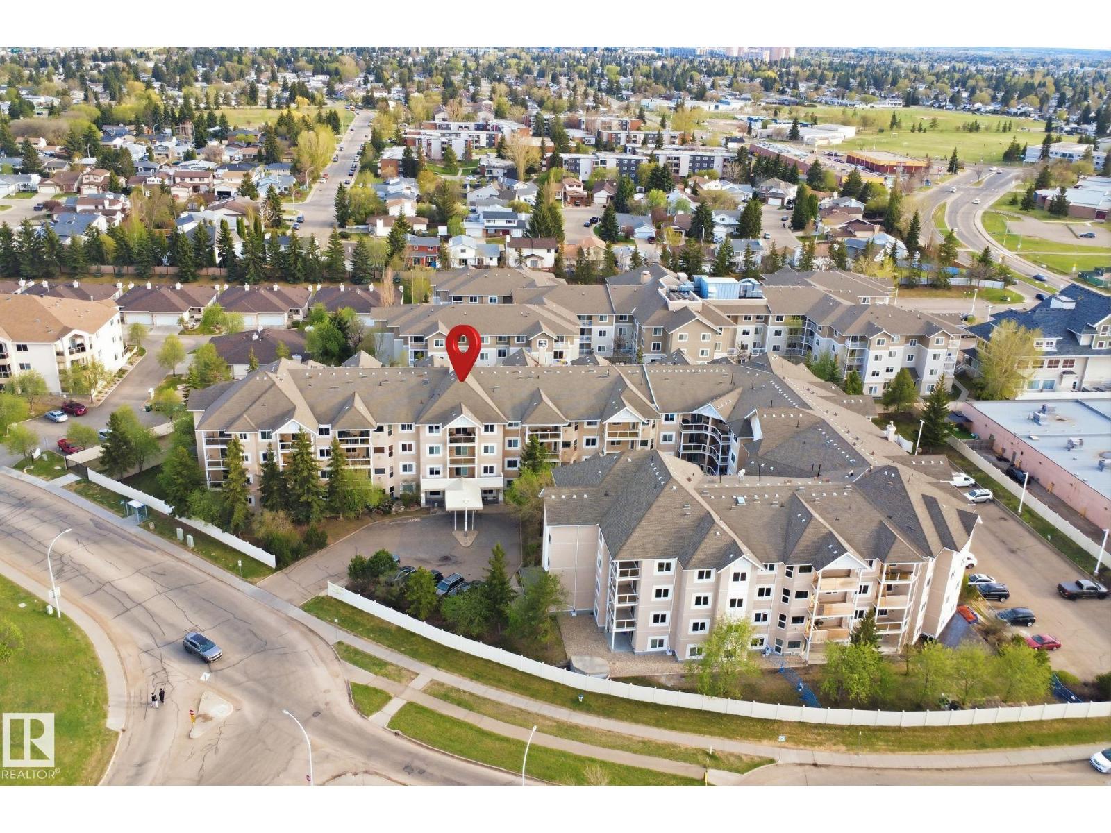 #124 10511 42 AV NW - 32