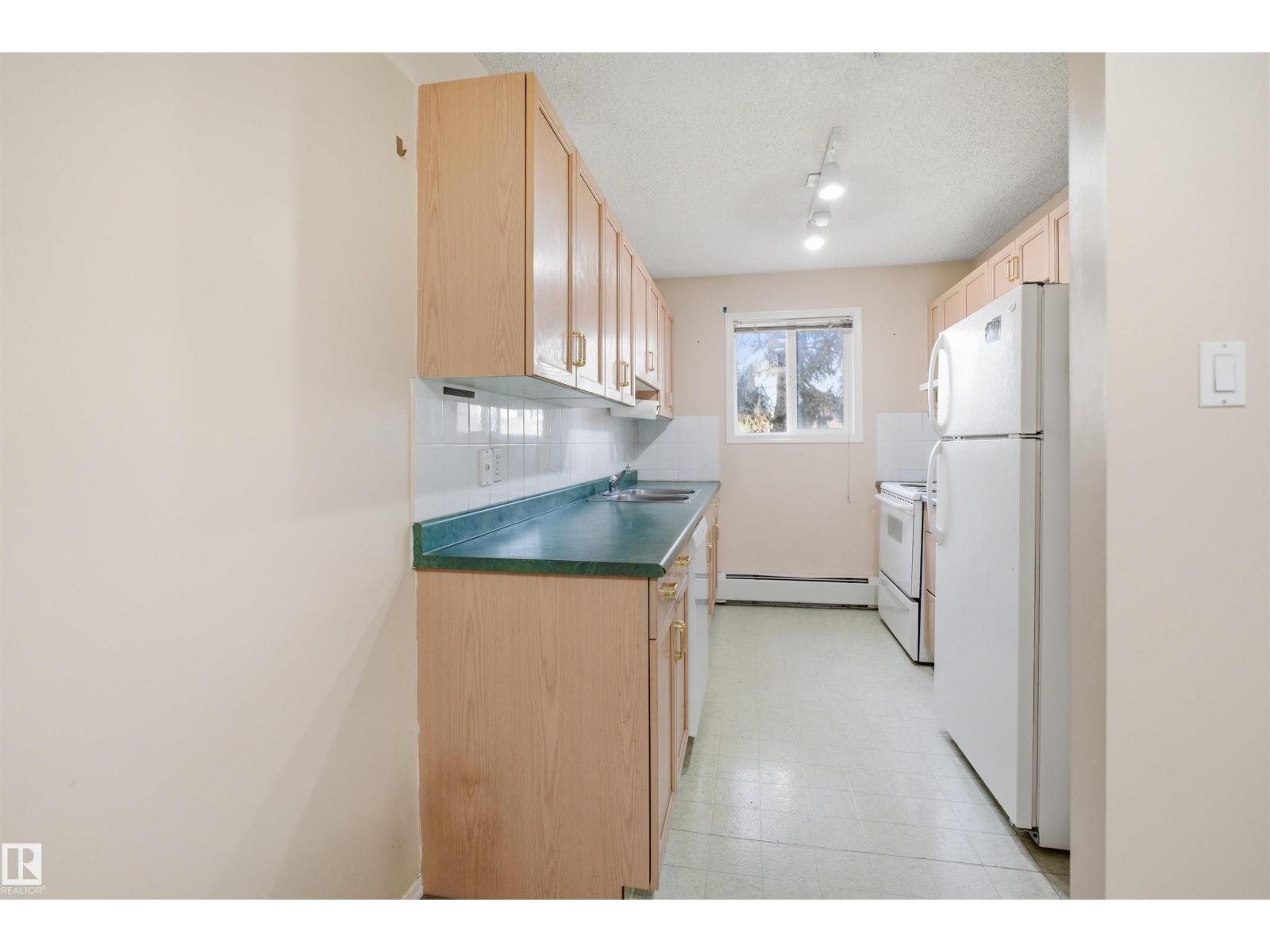 #124 10511 42 AV NW - 9
