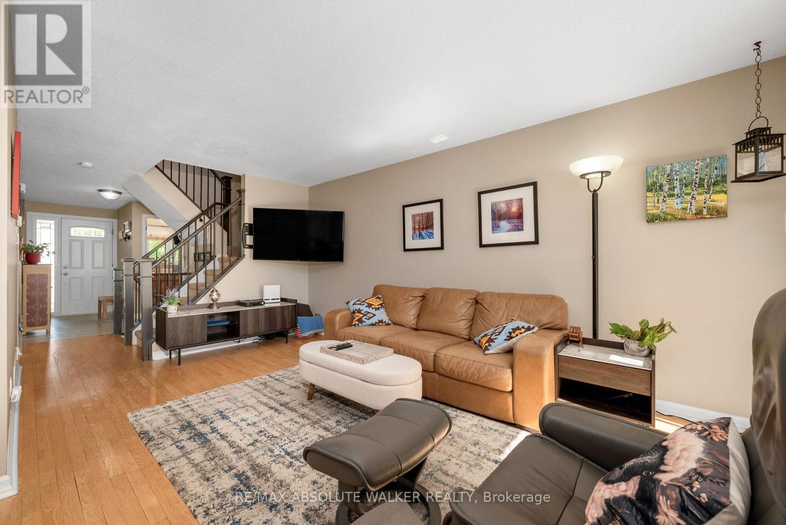 3 Bed, 4 Bath House for Sale in Ottawa – 1546 MEADOWFIELD PLACE, Ottawa – MLS# X13438122 - Image 7
