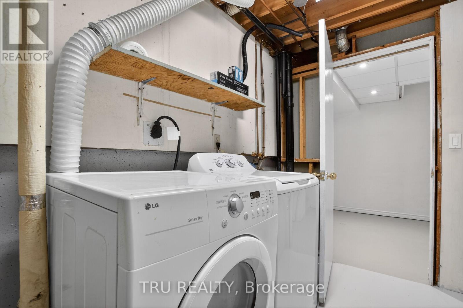 16-164 BARROW CRESCENT - 28
