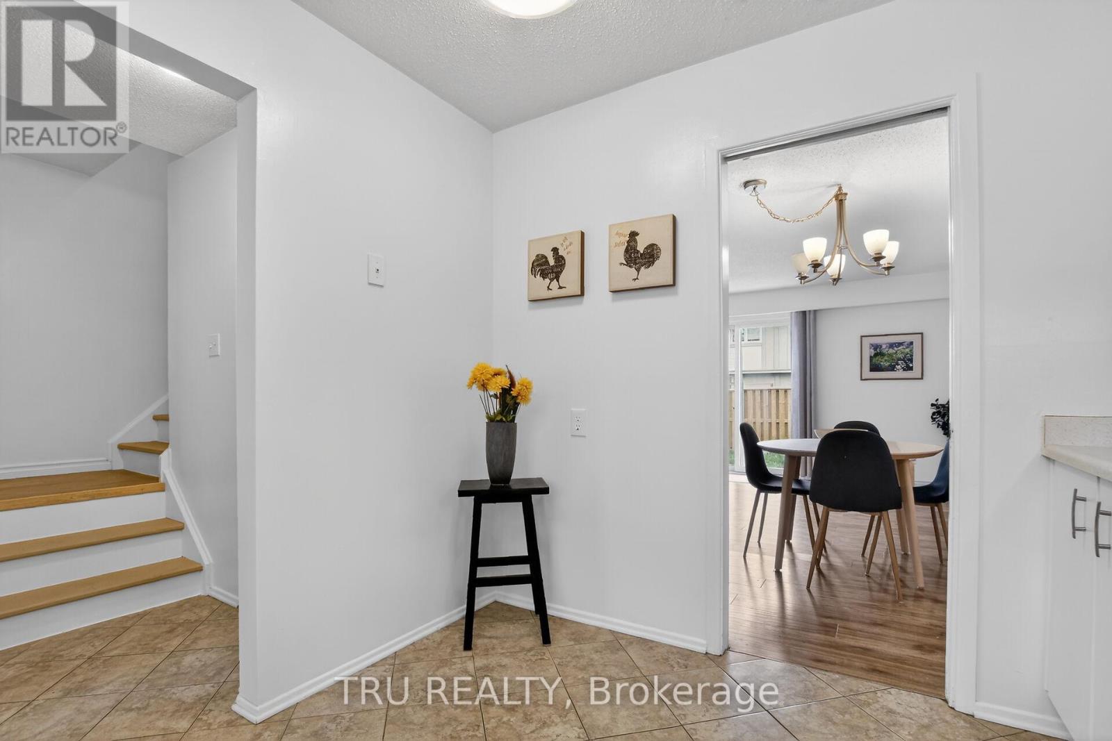 16-164 BARROW CRESCENT - 7