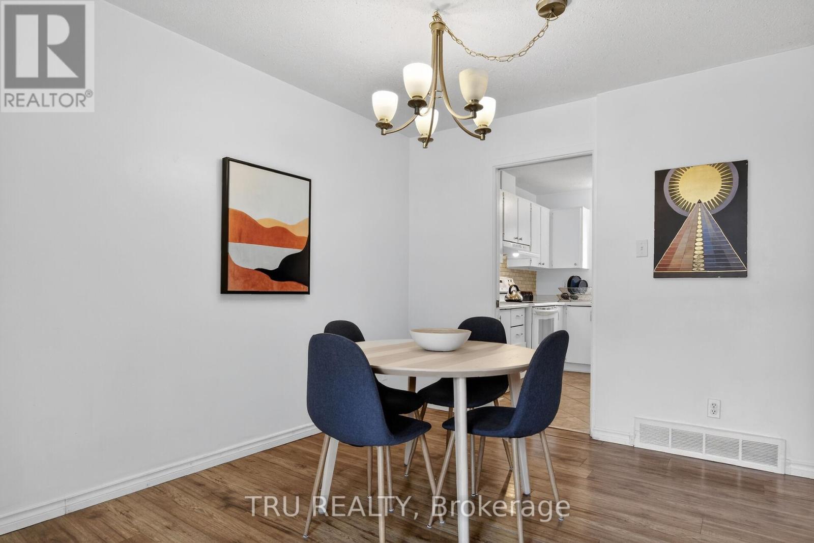 16-164 BARROW CRESCENT - 8
