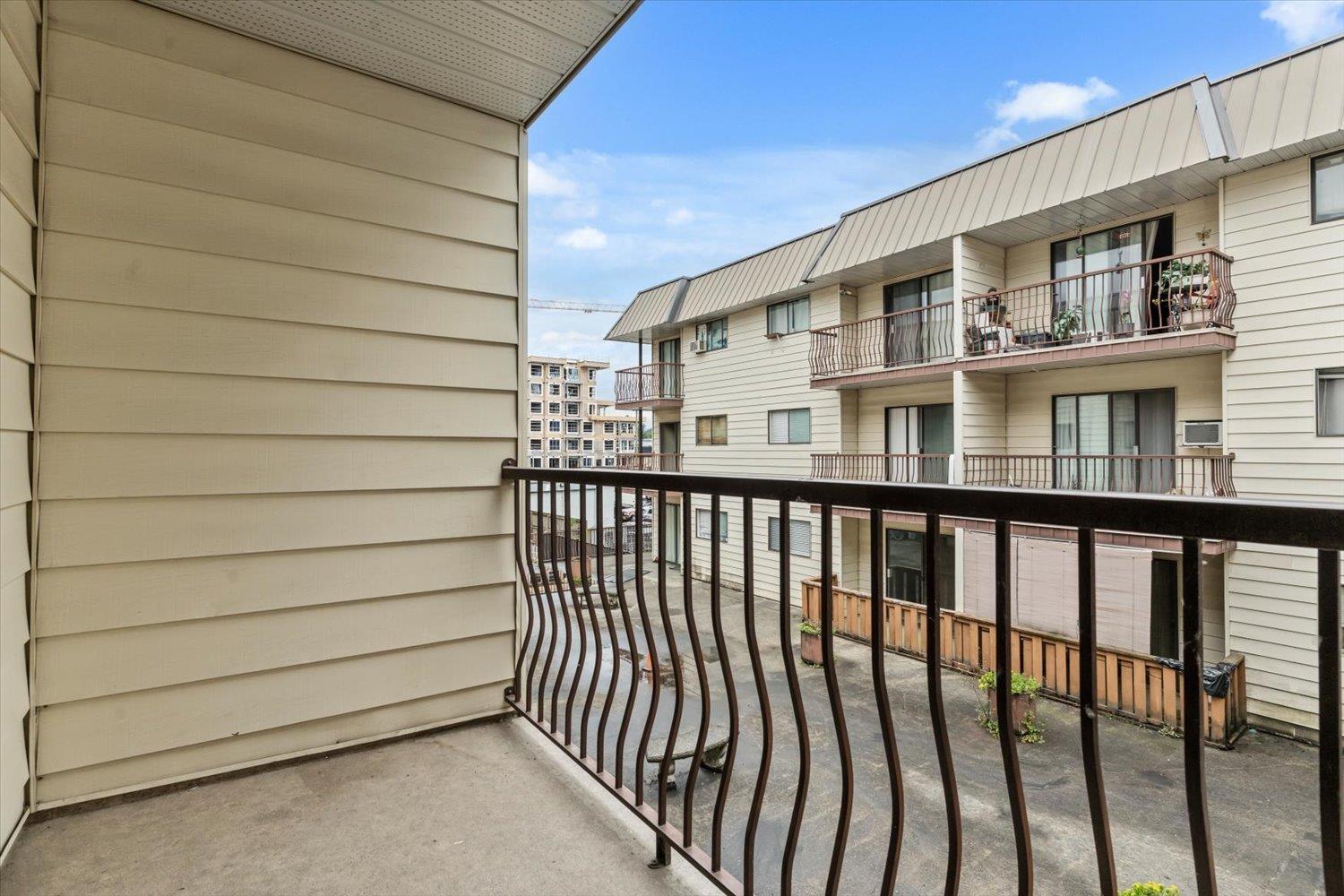 211 45749 SPADINA AVENUE, Chilliwack Downtown, Chilliwack