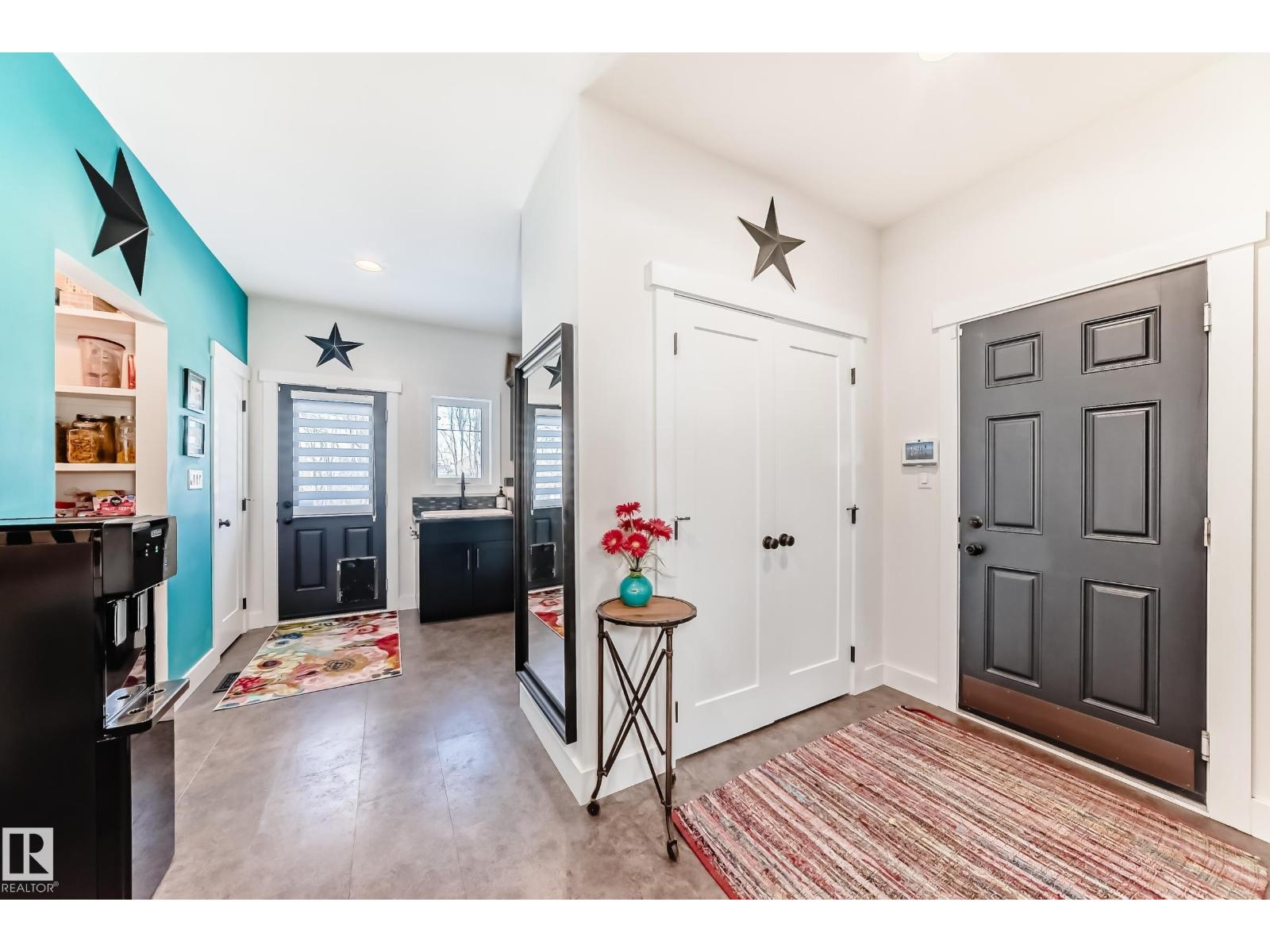 #16 53226 RGE ROAD 261 - 22