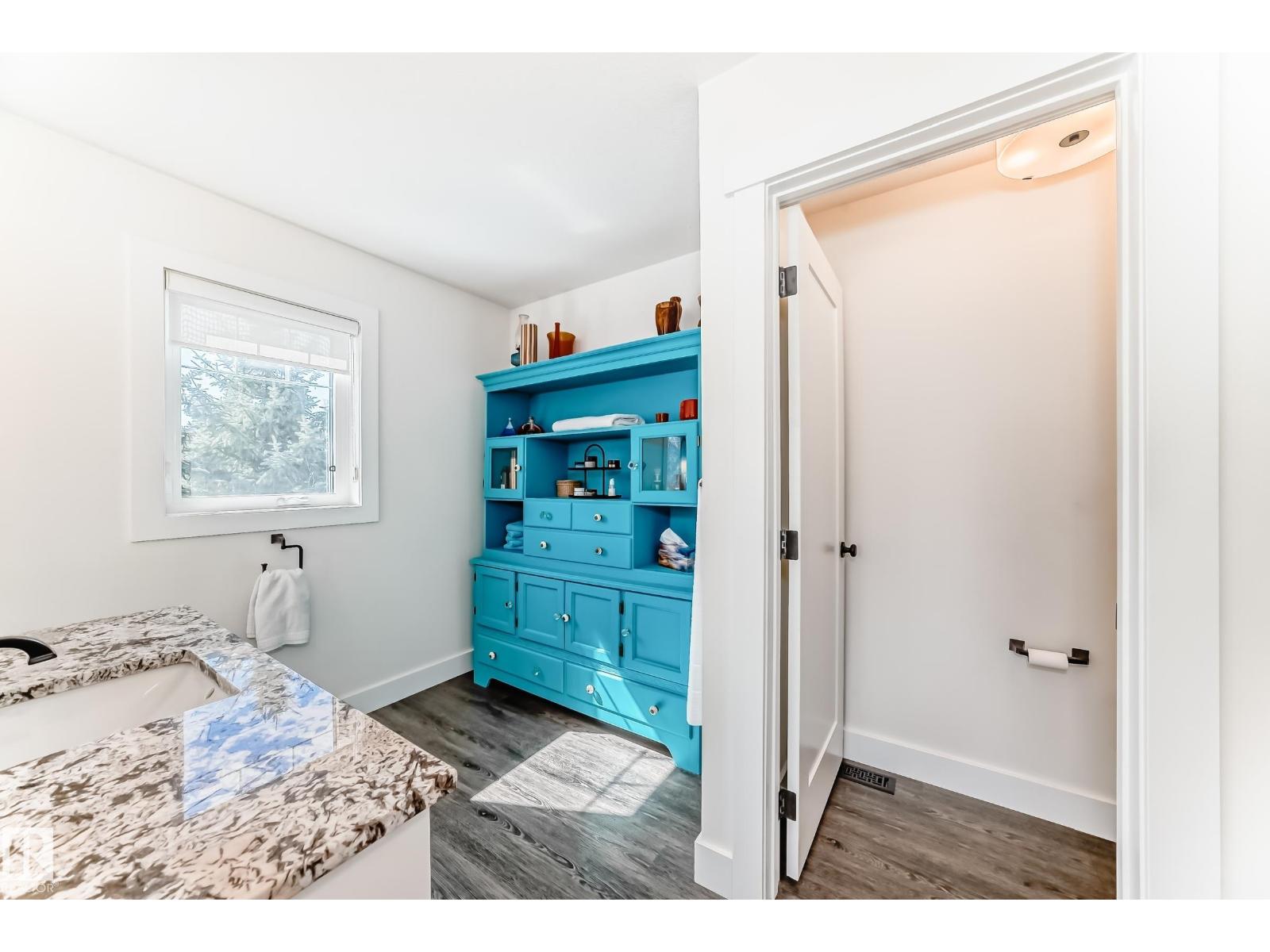 #16 53226 RGE ROAD 261 - 42
