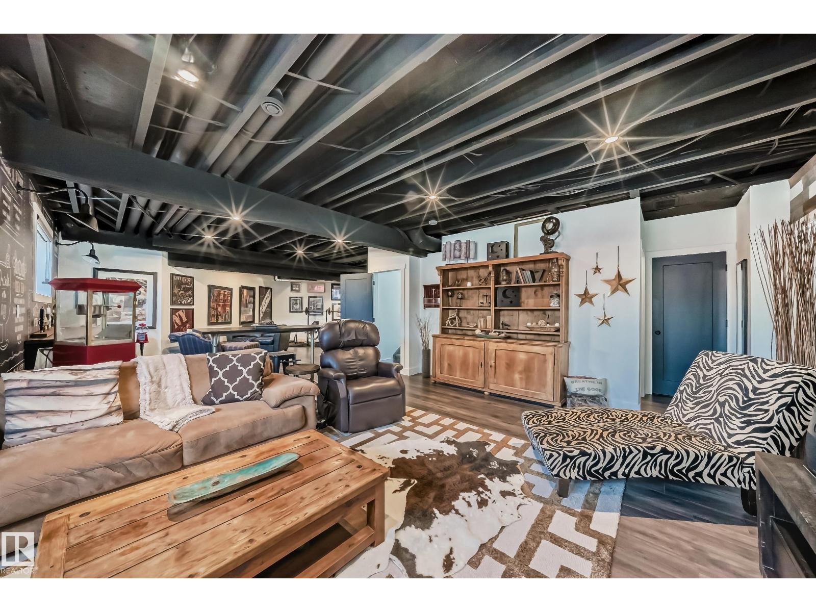 #16 53226 RGE ROAD 261 - 54