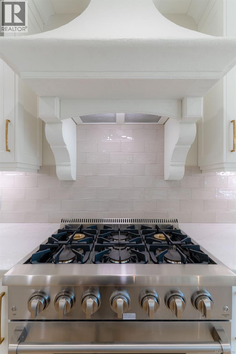 2780 Burde St - 19
