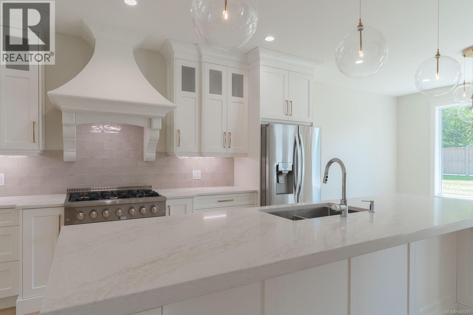 2780 Burde St - 21