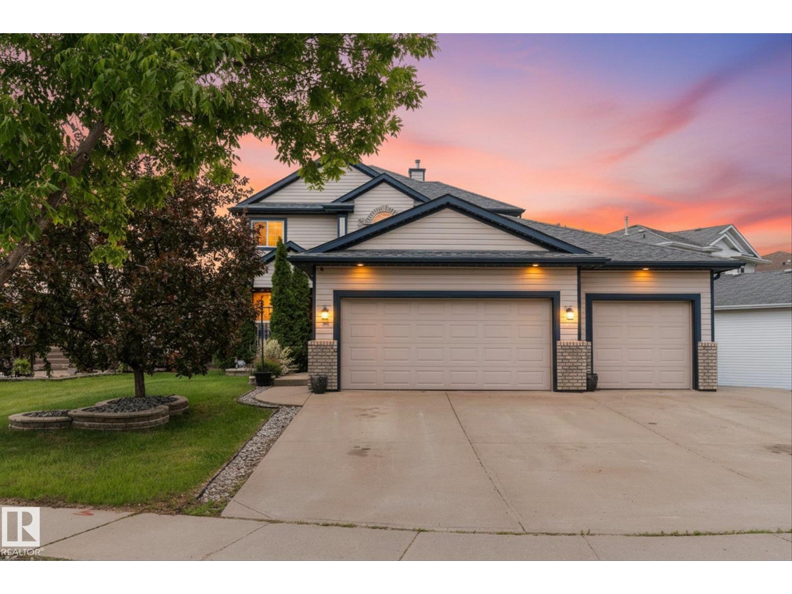 18 WOODBEND WY - 1