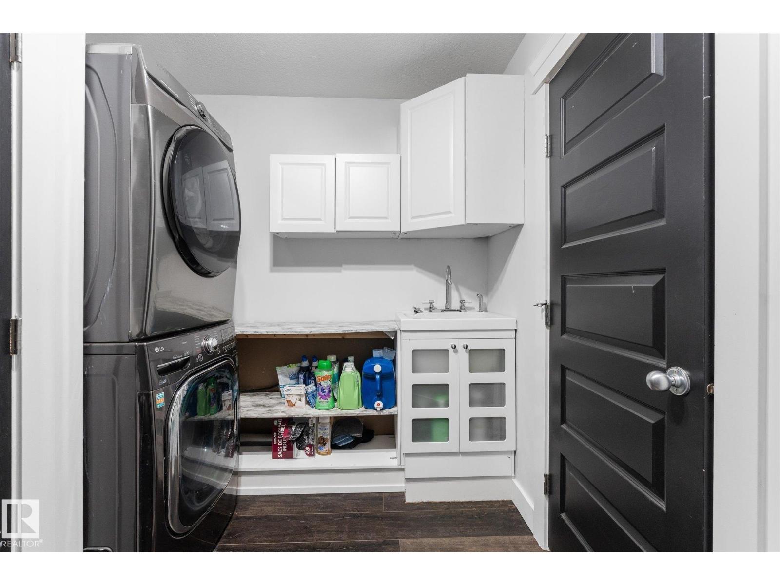 18 WOODBEND WY - 24