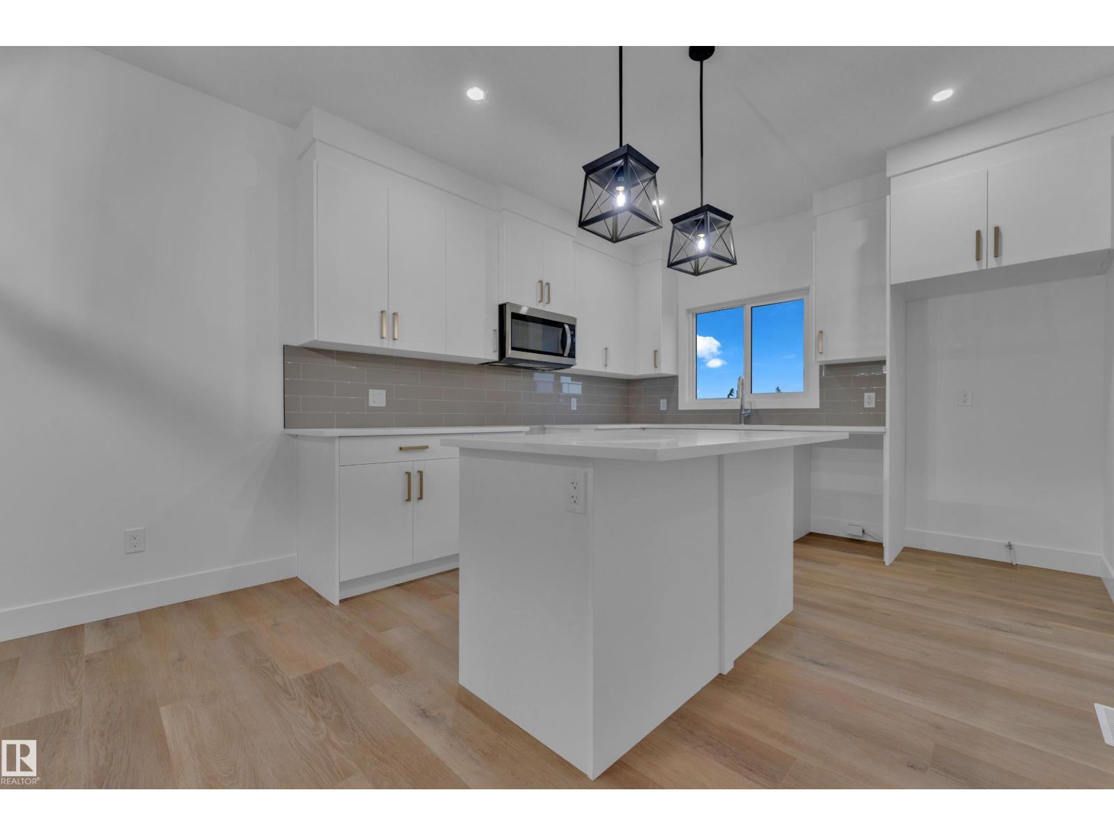 4213 63 ST — photo 15