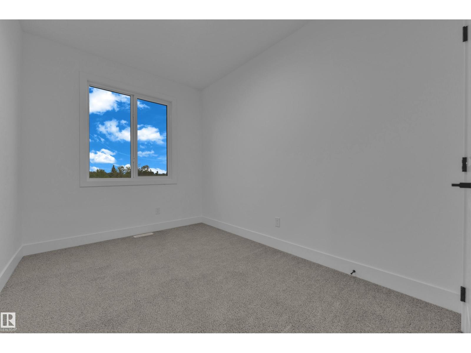 4213 63 ST — photo 32