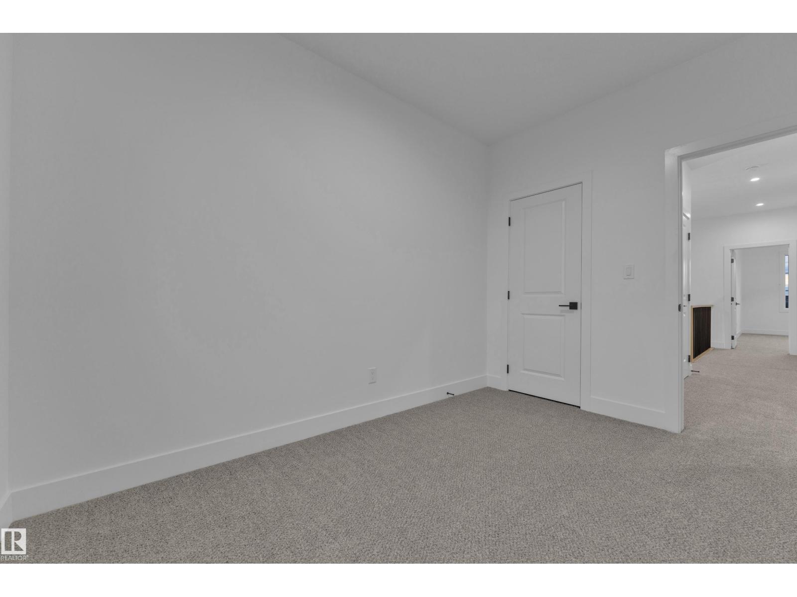 4213 63 ST — photo 33