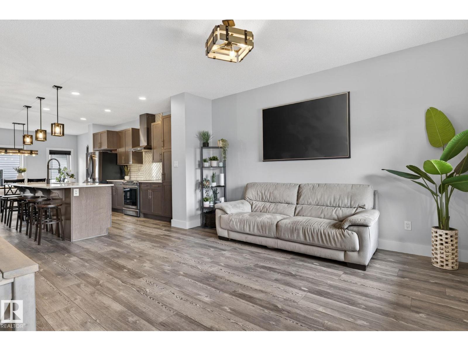 17733 64A ST NW - 4
