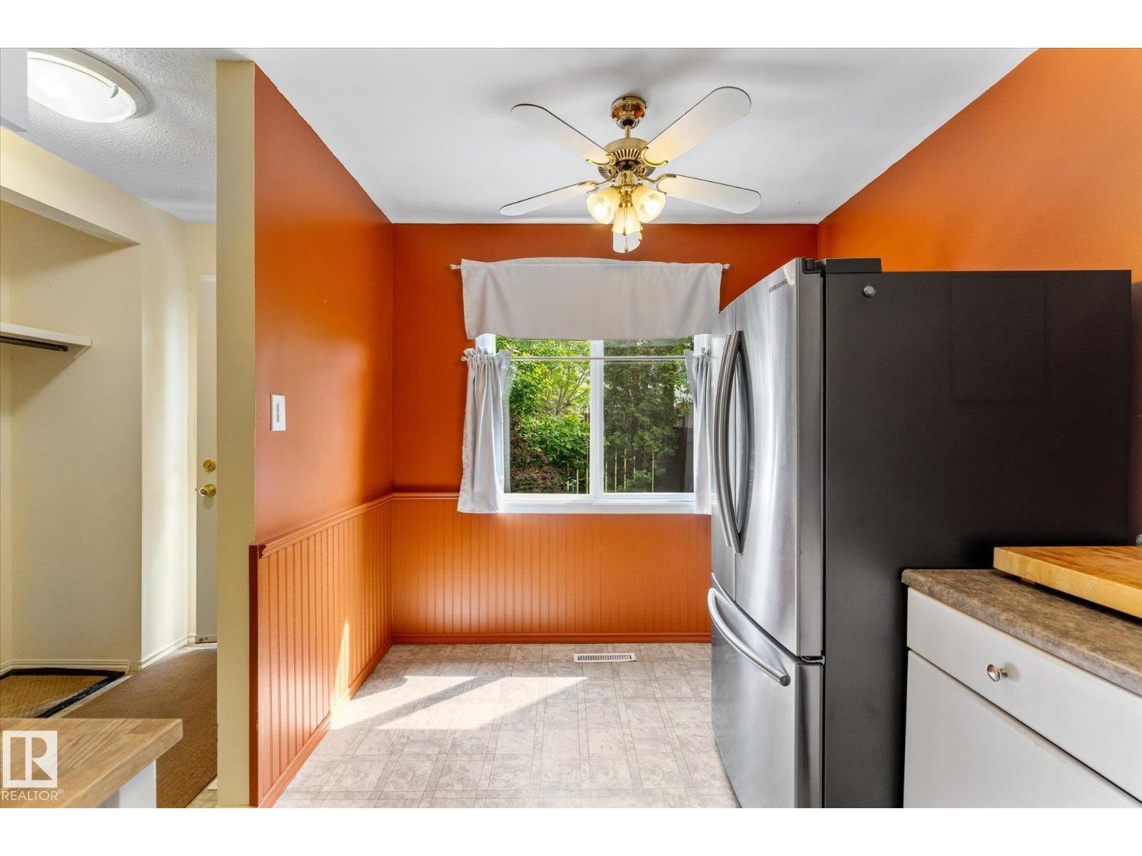 210 ROSELAND VG NW - 12