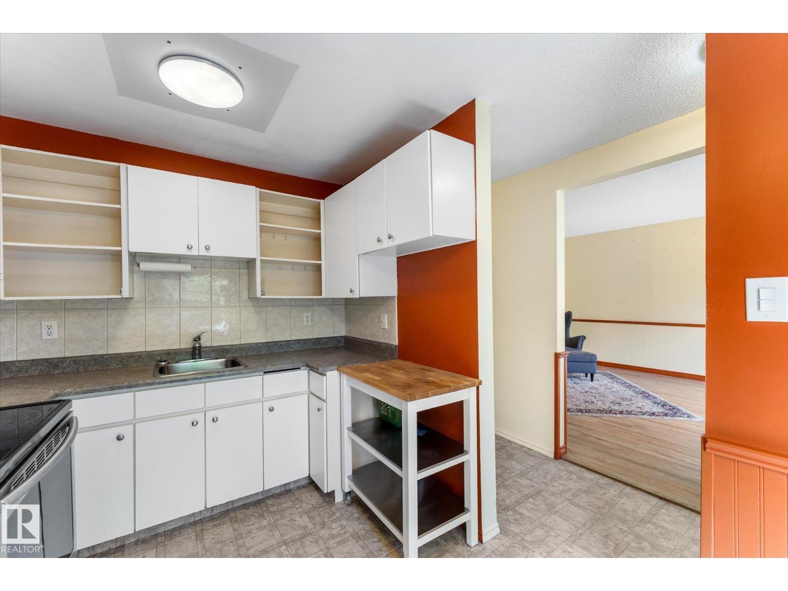 210 ROSELAND VG NW - 13