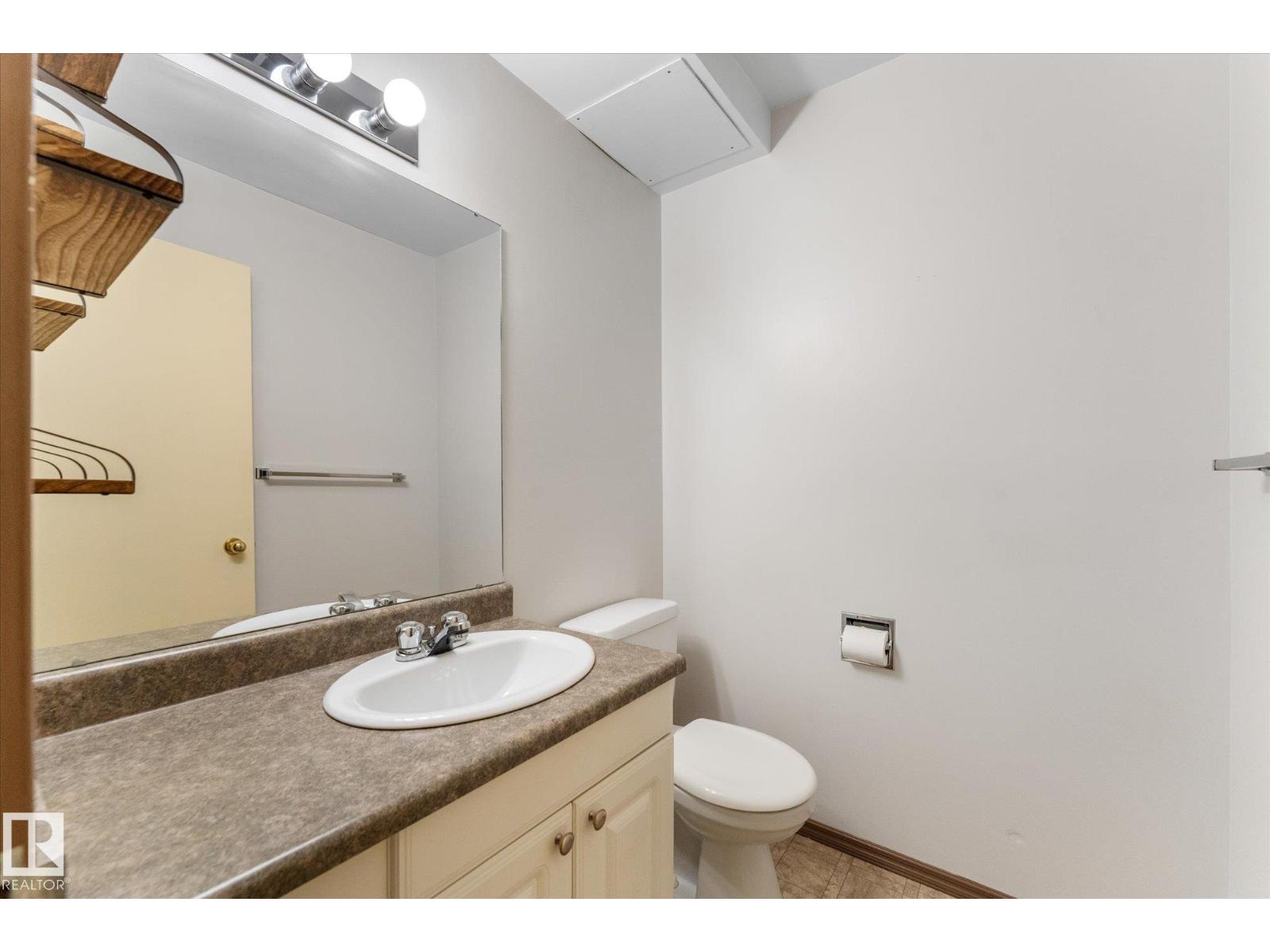 210 ROSELAND VG NW - 17