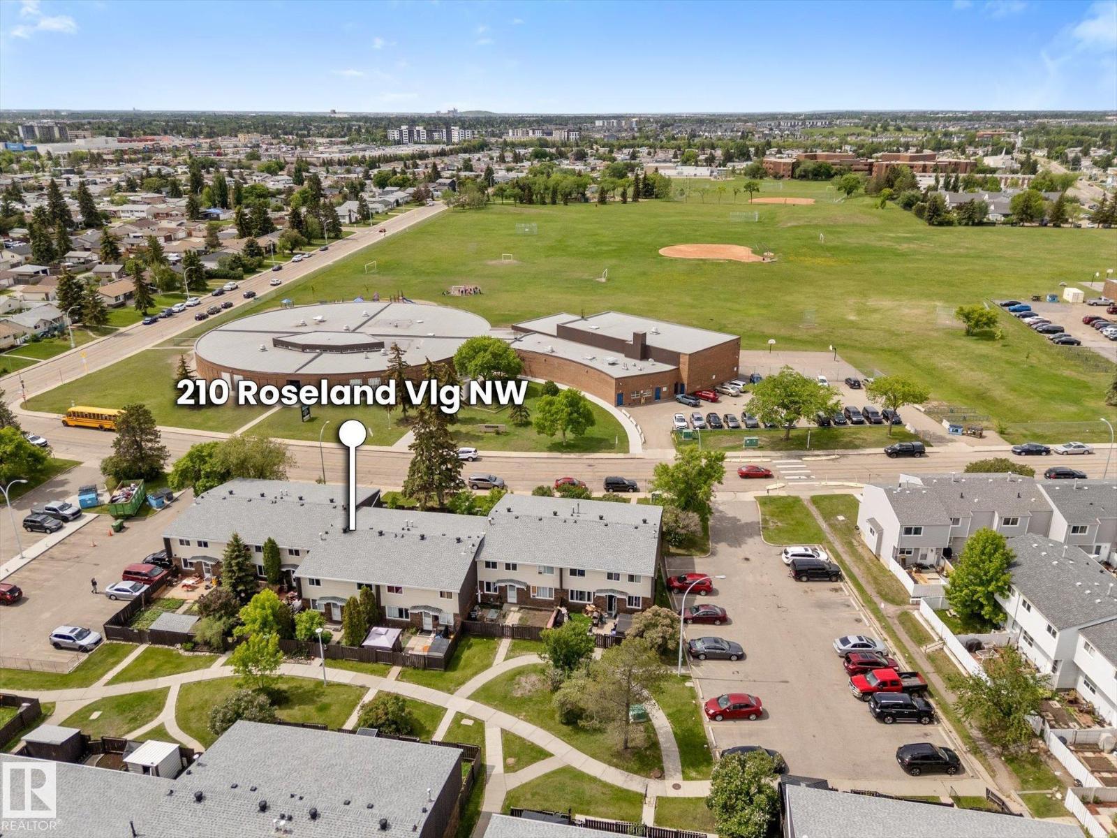210 ROSELAND VG NW - 3
