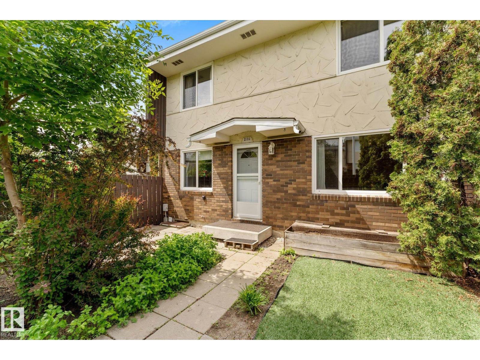210 ROSELAND VG NW - 6