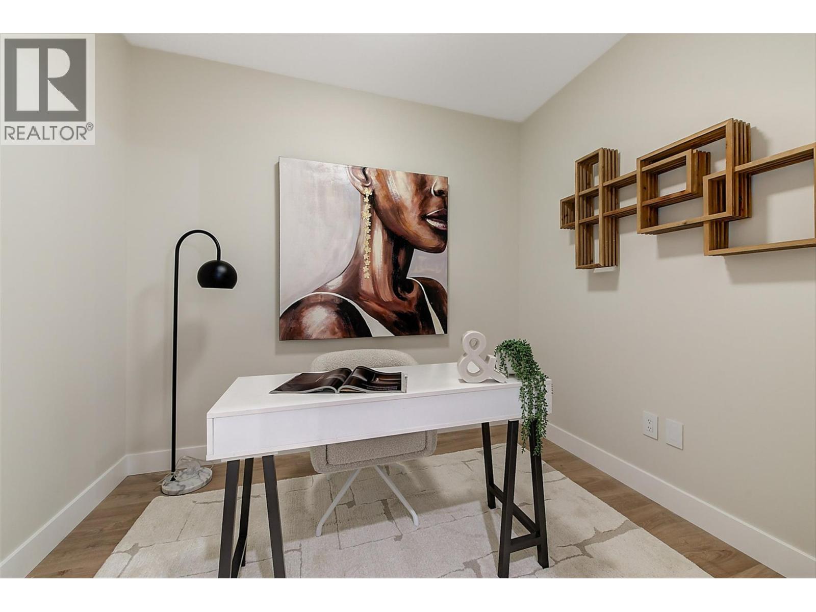 #1 732 Coopland Crescent - 19