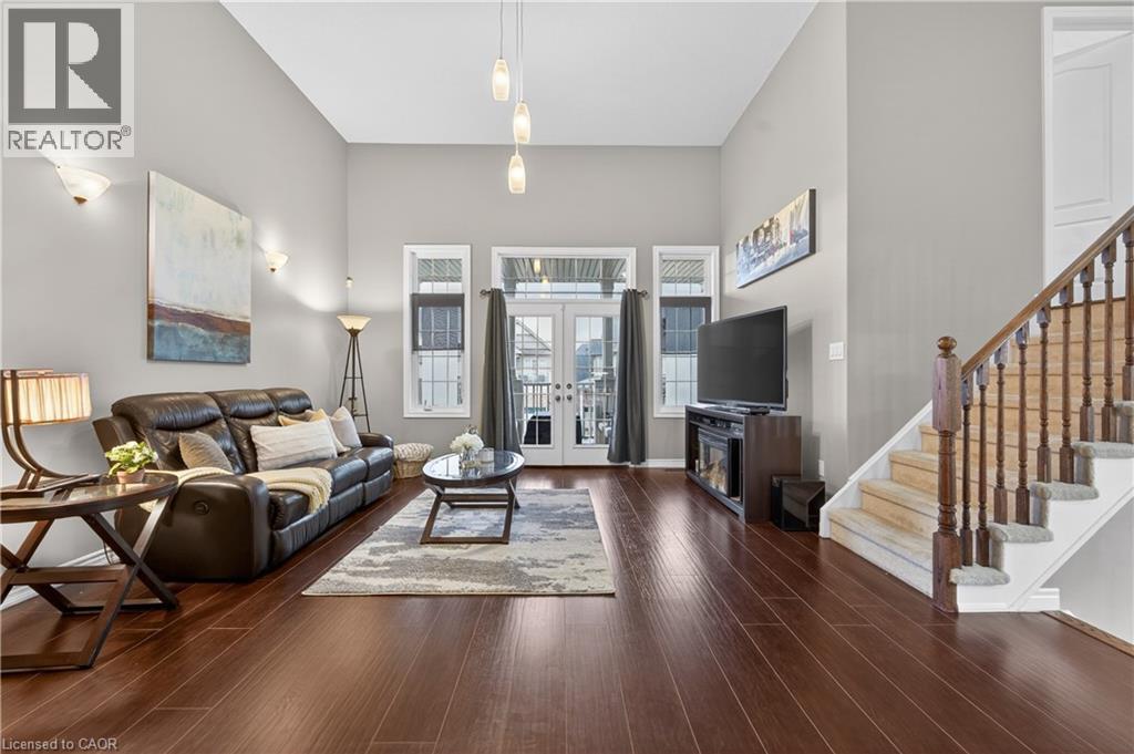 136 WHITWELL Way - 4