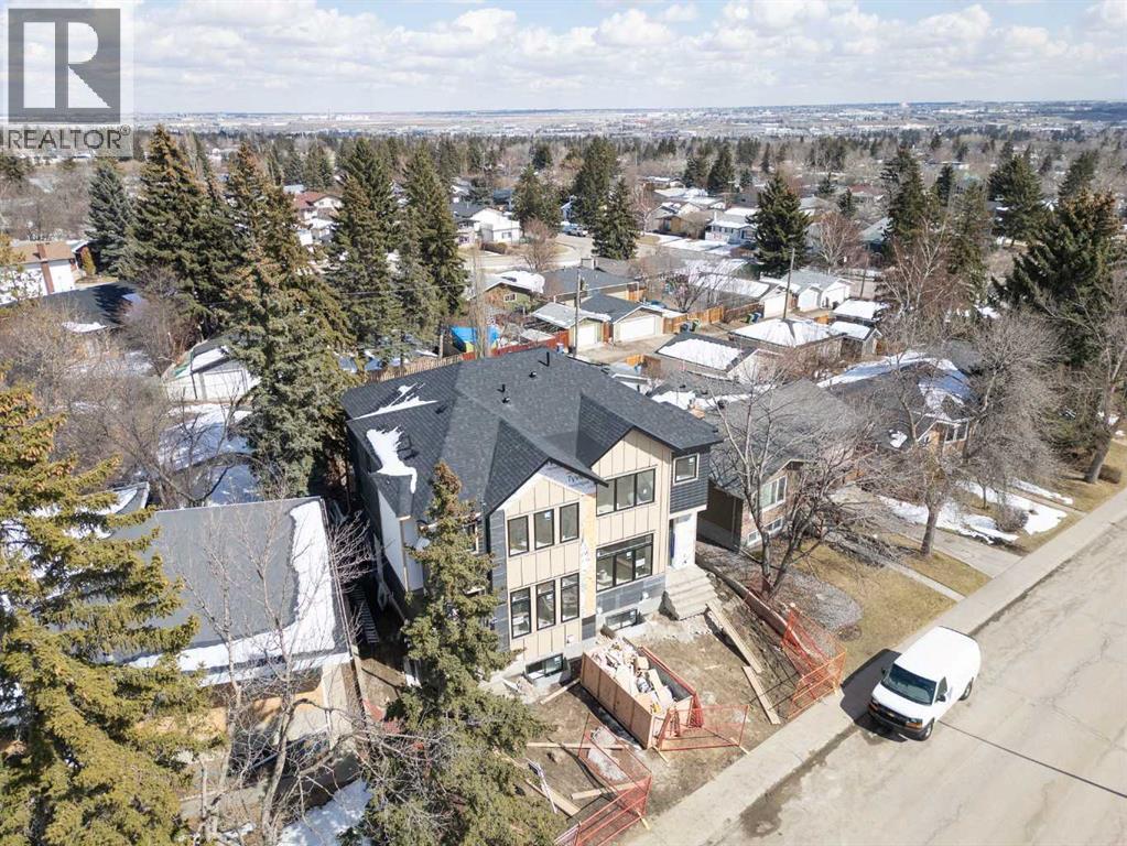 4722 Nordegg Crescent NW - photo 5