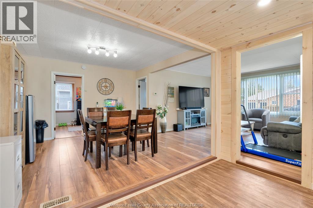 1626 TALBOT ROAD - 3
