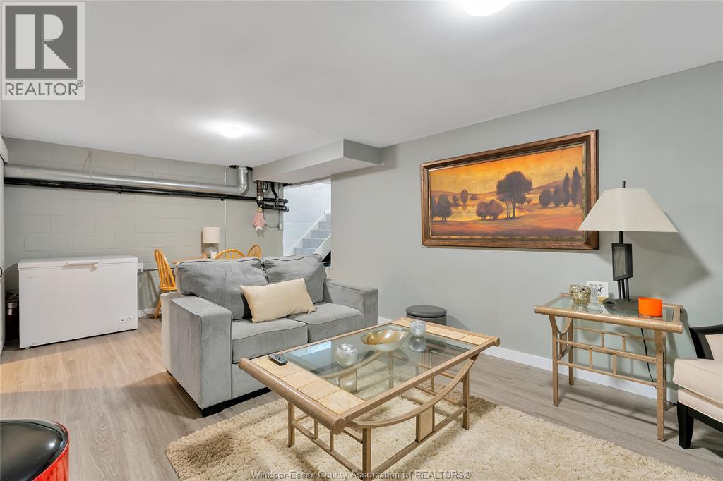 1626 TALBOT ROAD - 21