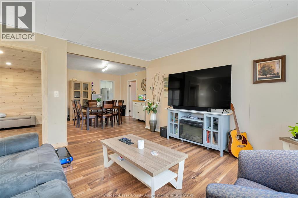 1626 TALBOT ROAD - 5
