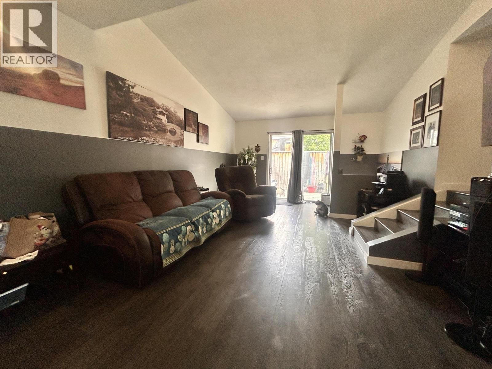 Photo 16 of 27 — 3022 HART HIGHWAY · Prince George, BC