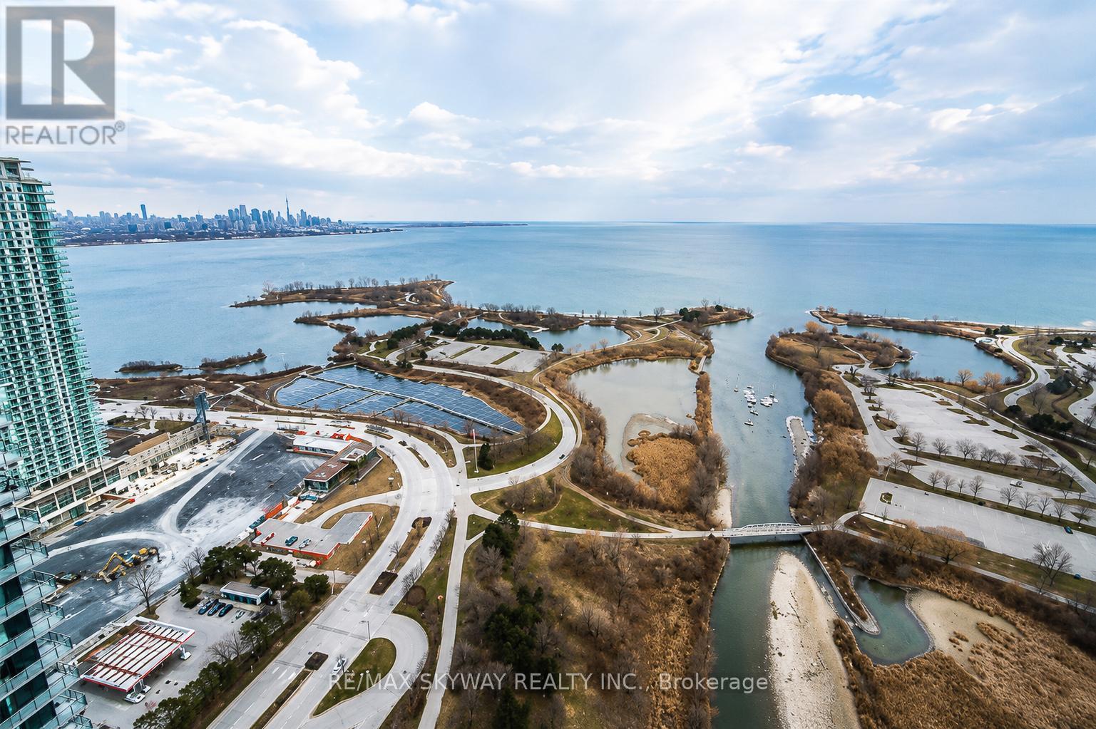#LPH03 2212 LAKESHORE BOULEVARD W - 4