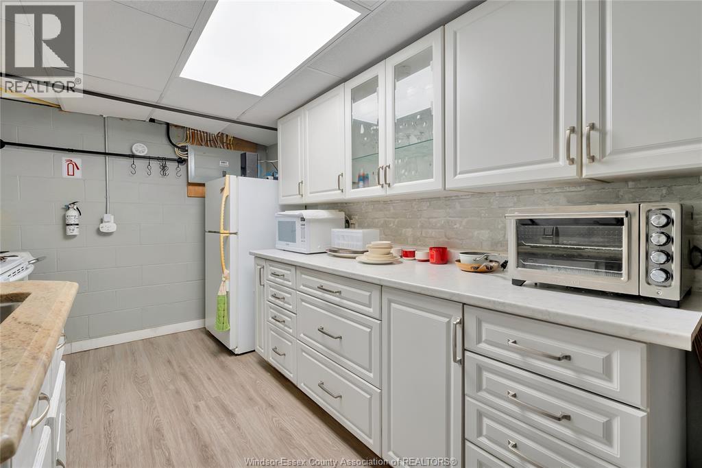 1626 TALBOT ROAD - 27