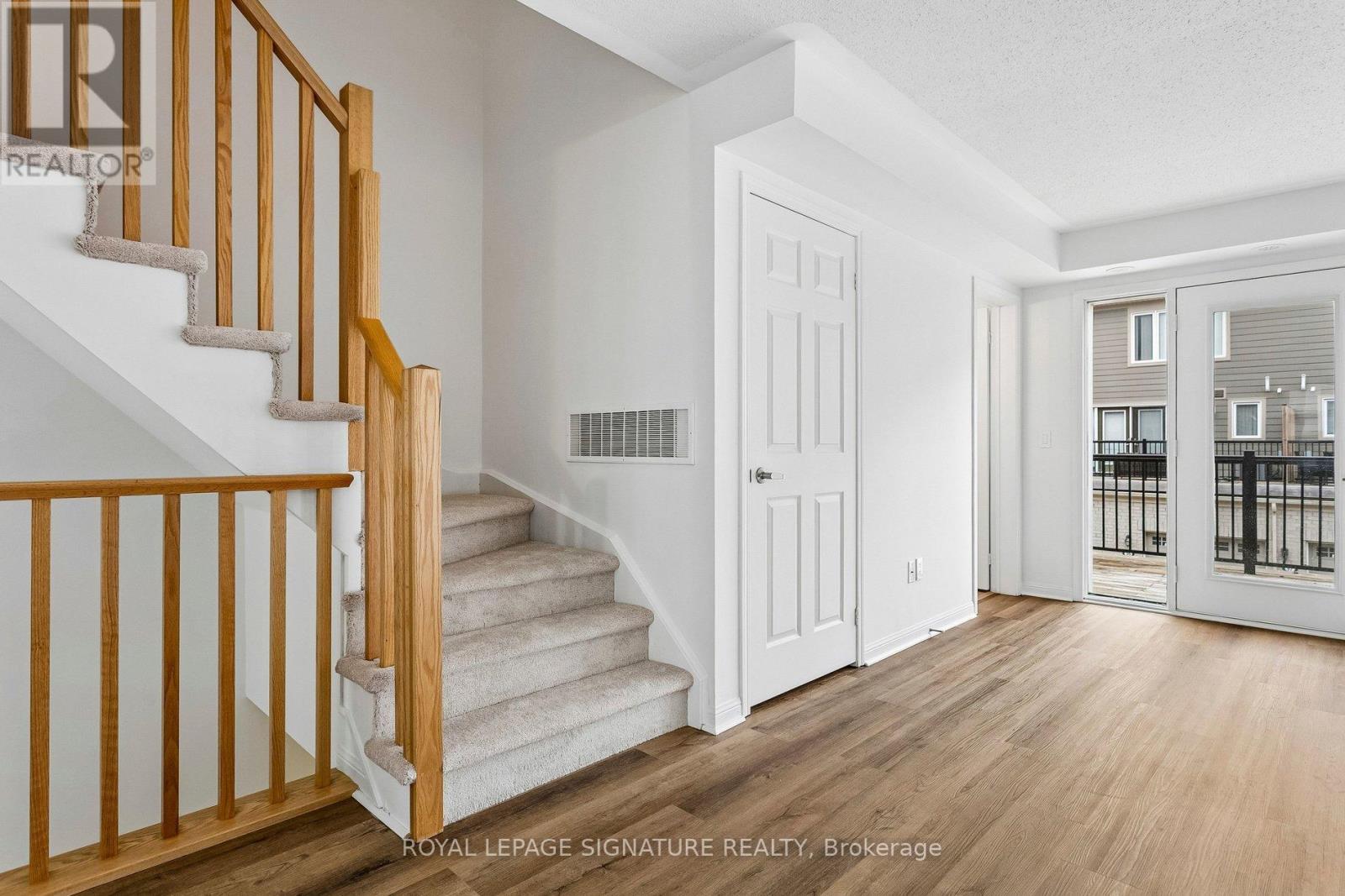 #136 1 BECKENROSE COURT - 13
