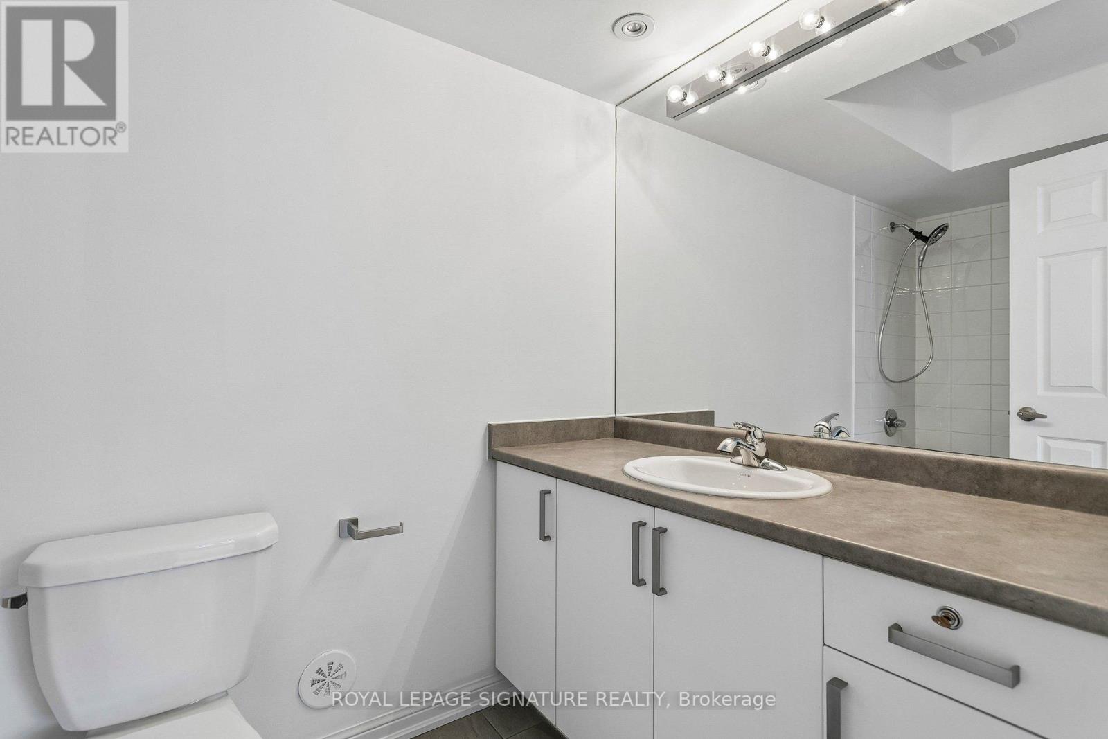 #136 1 BECKENROSE COURT - 24