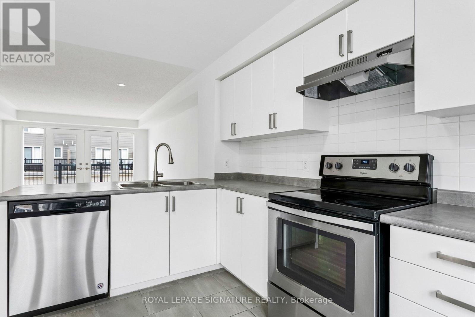 #136 1 BECKENROSE COURT - 3