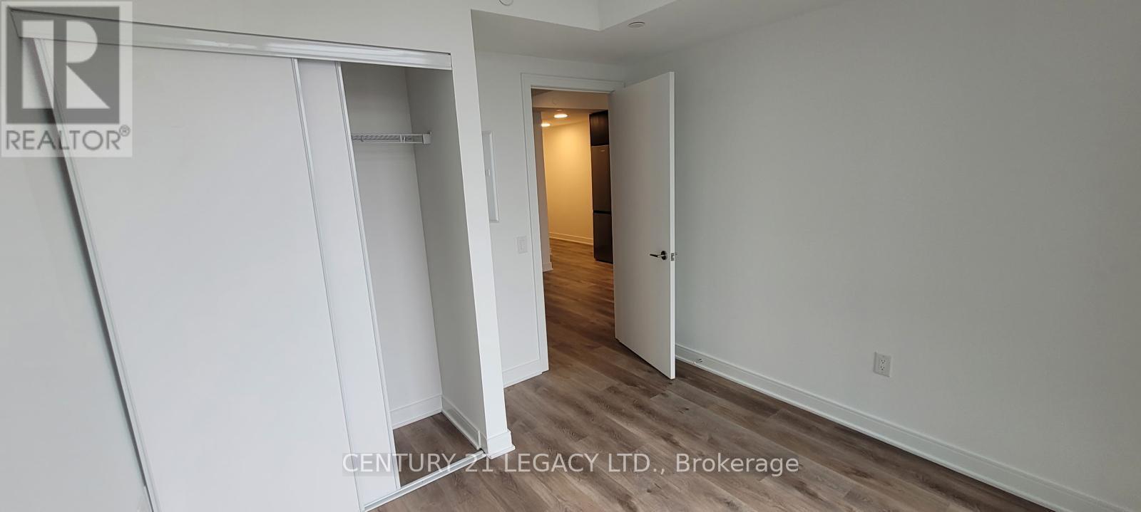 #821 86 DUNDAS STREET E - Image 10