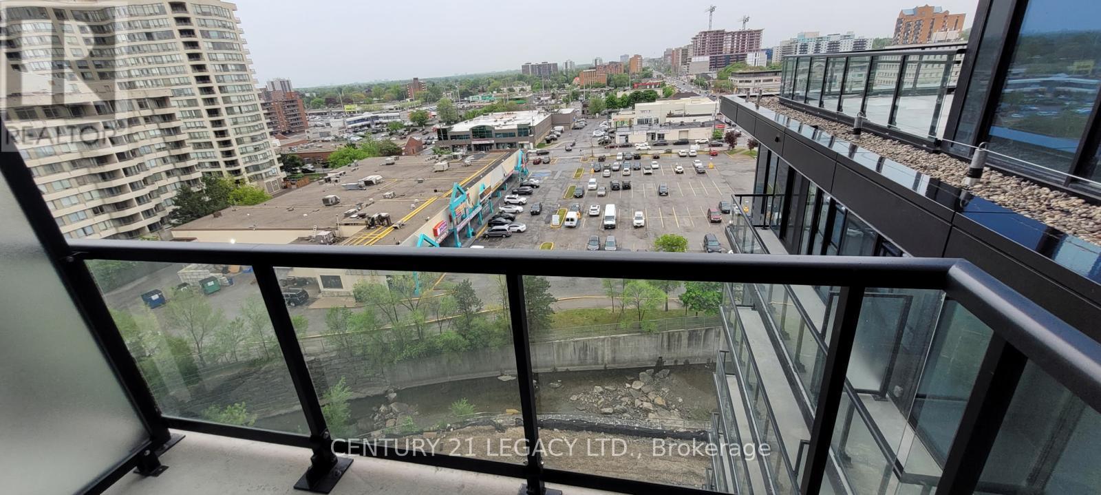 #821 86 DUNDAS STREET E - 14