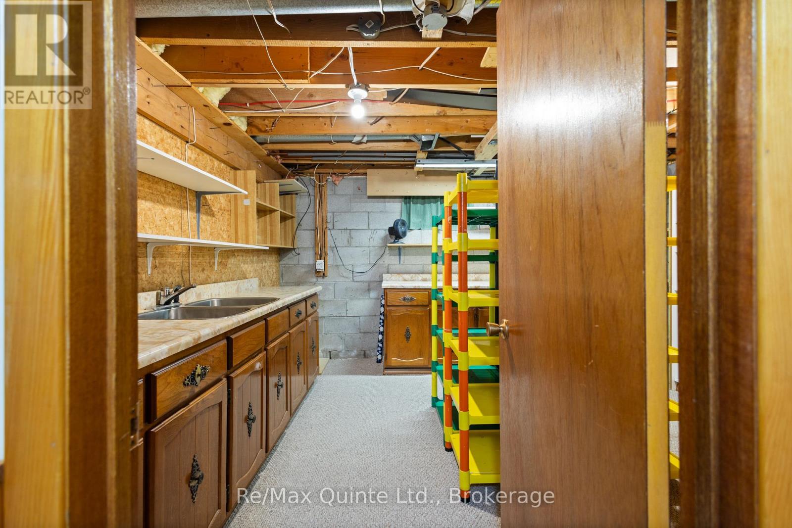 366 FARNHAM ROAD - 45