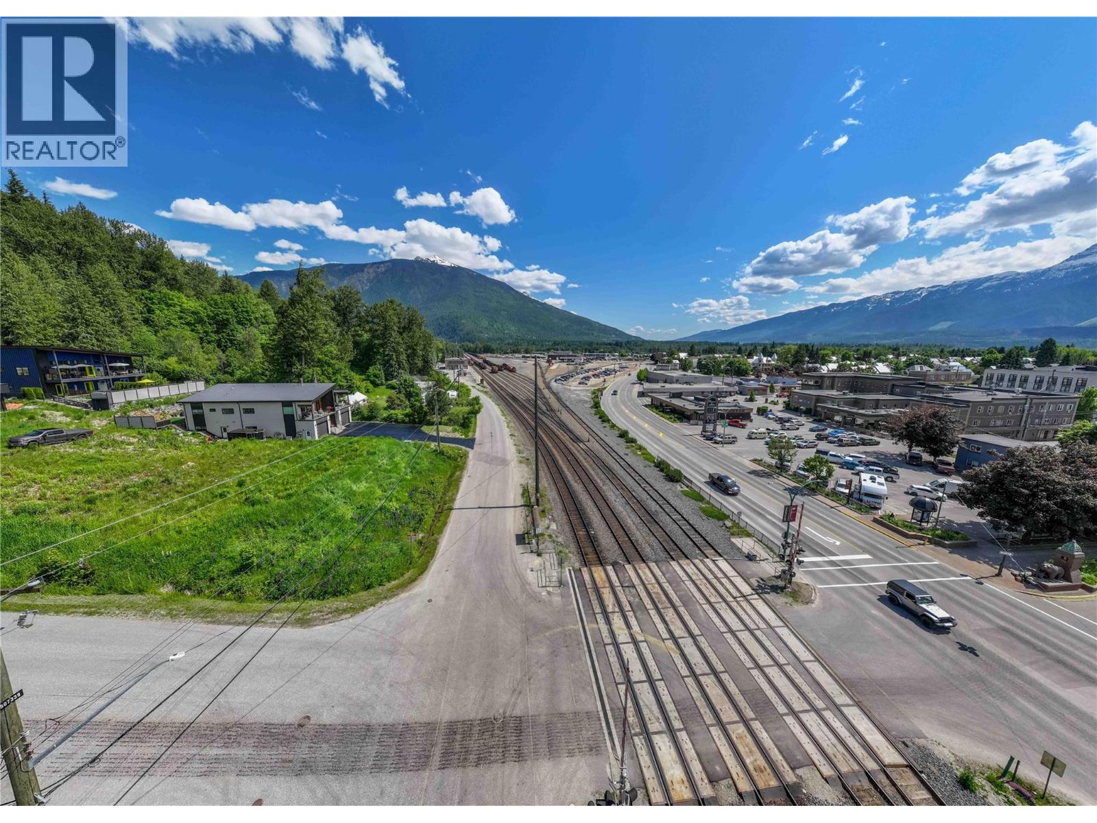  98 Track Street, Revelstoke