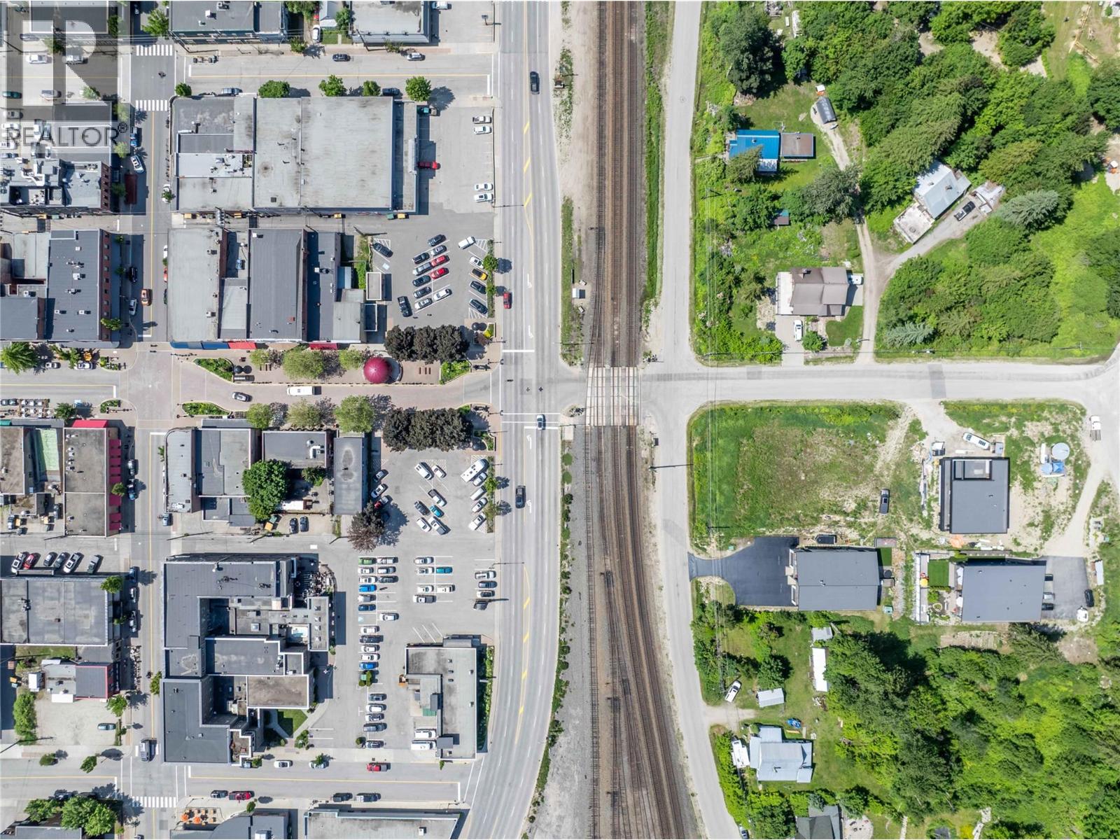  98 Track Street, Revelstoke