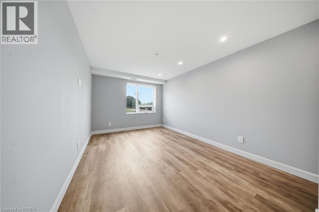#108 34 NORMAN Street - 12