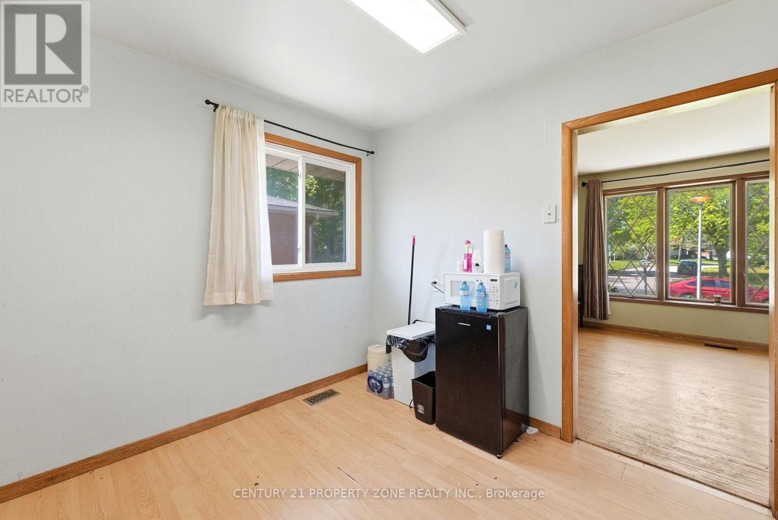1192 KALADAR DRIVE - 10