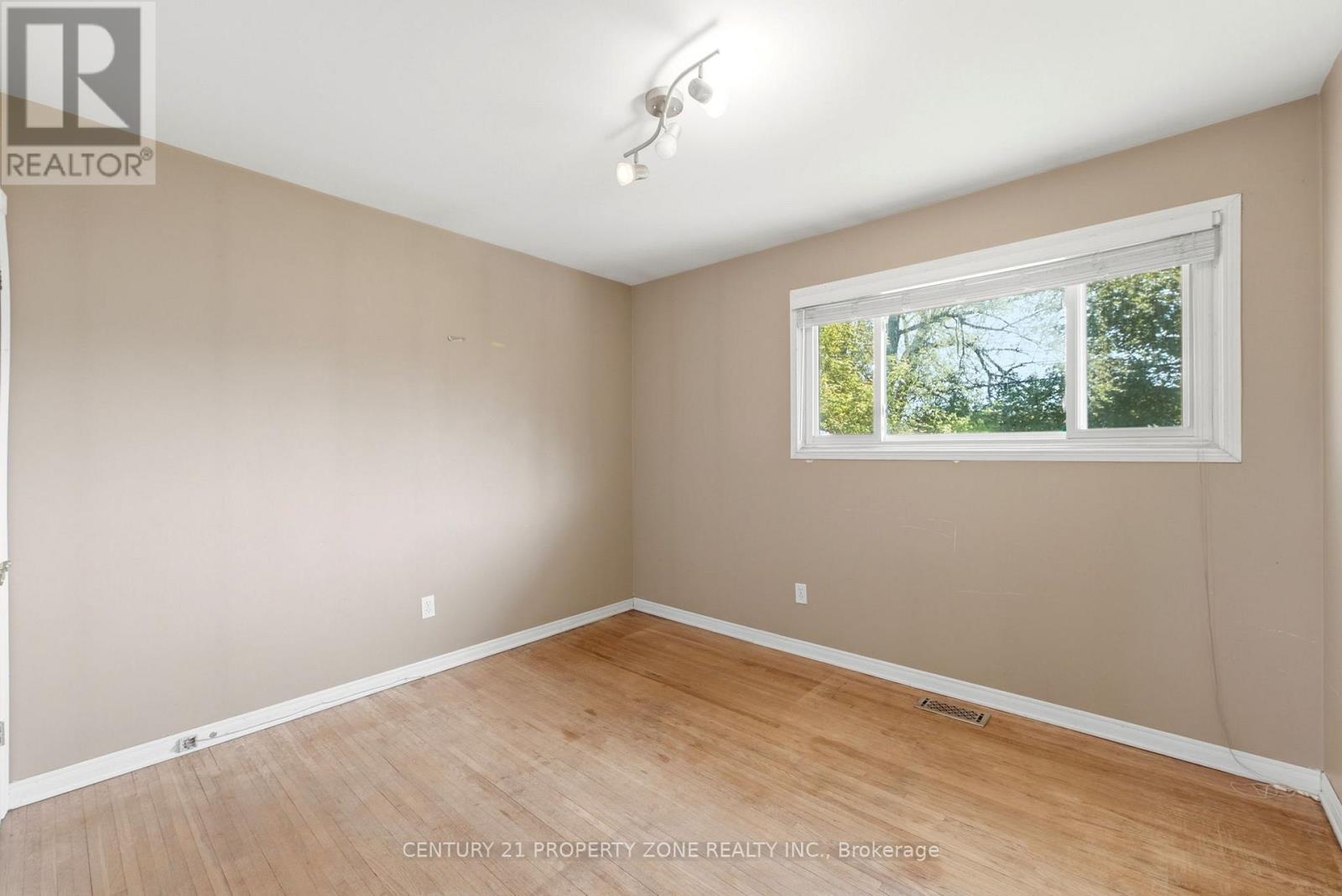 1192 KALADAR DRIVE - 16