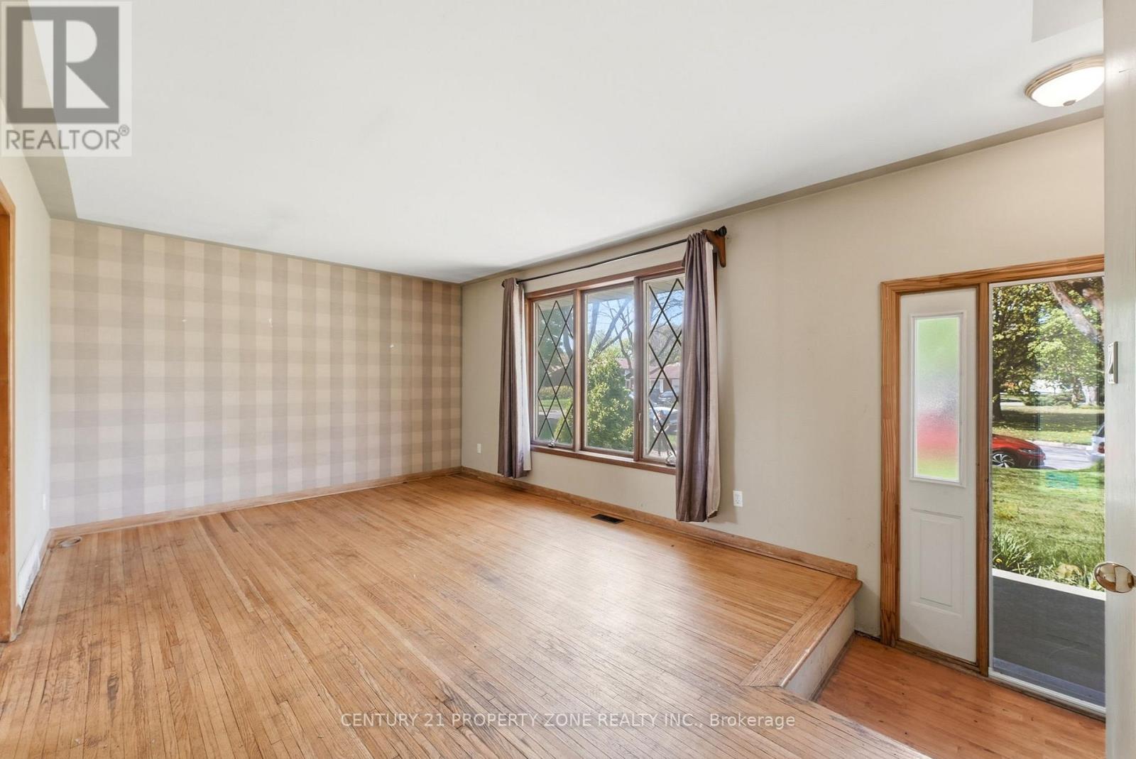 1192 KALADAR DRIVE - 7