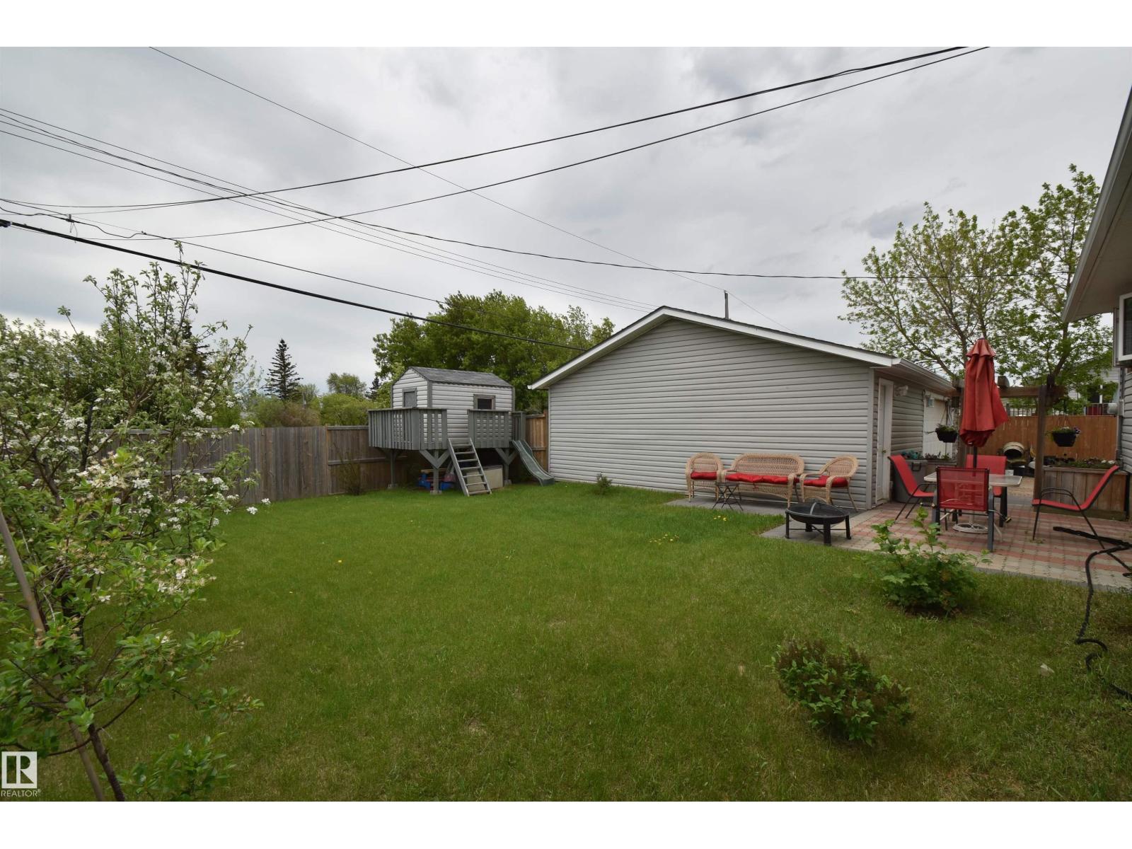 5117 54 AV — photo 27