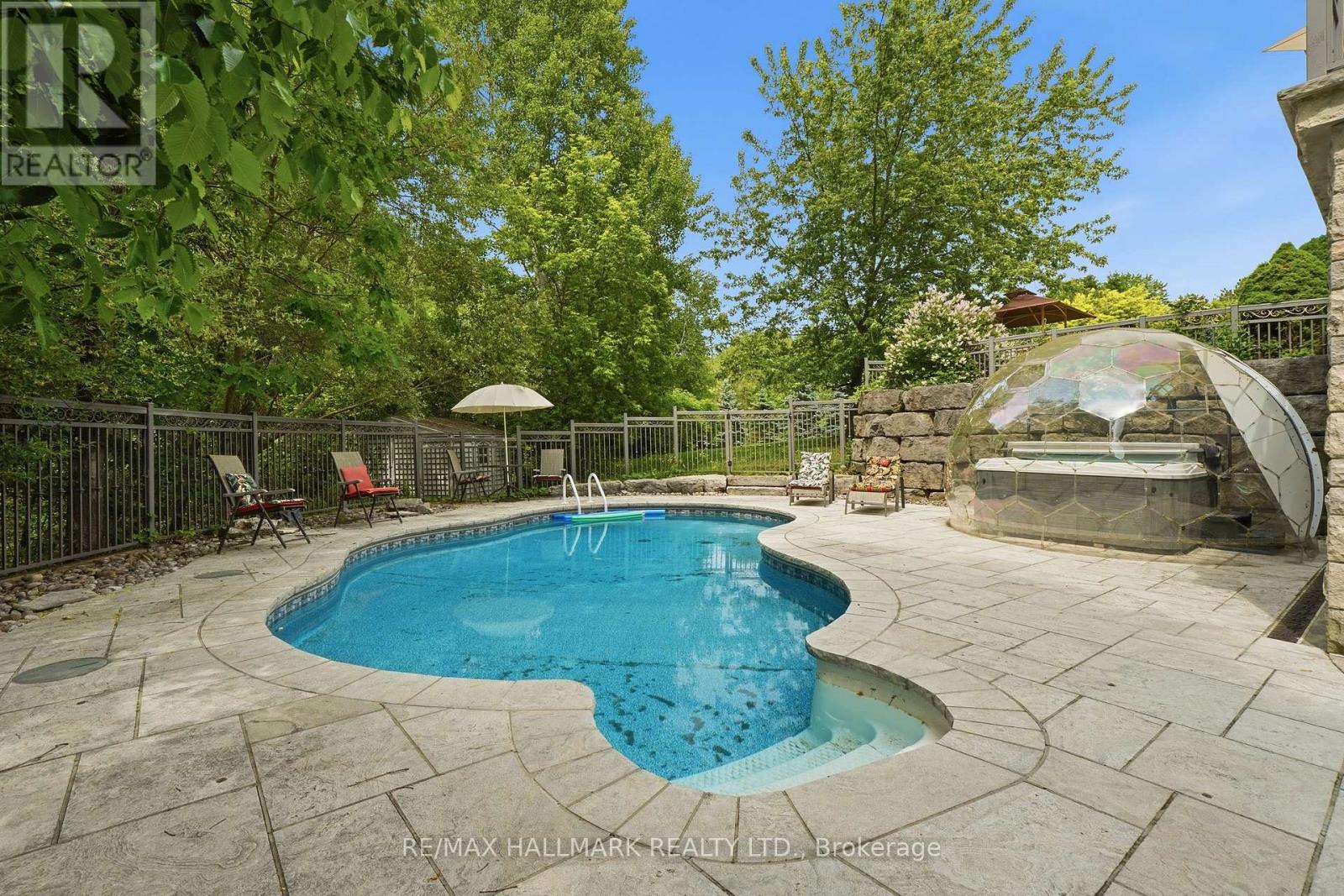 206 CHURCHILL AVENUE - 3