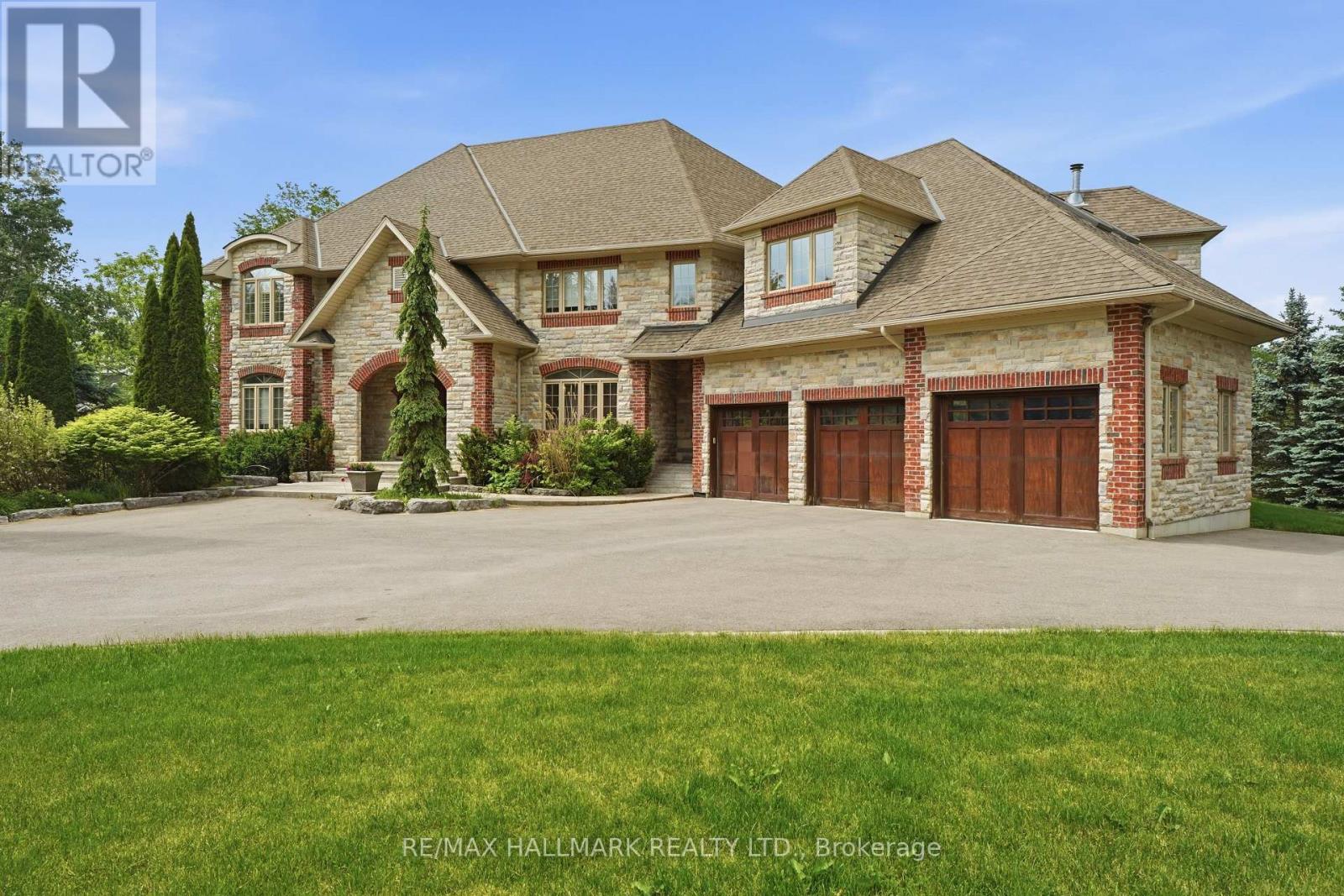 206 CHURCHILL AVENUE - 4