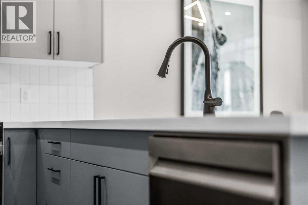 #216A 1 Industrial Place - 18