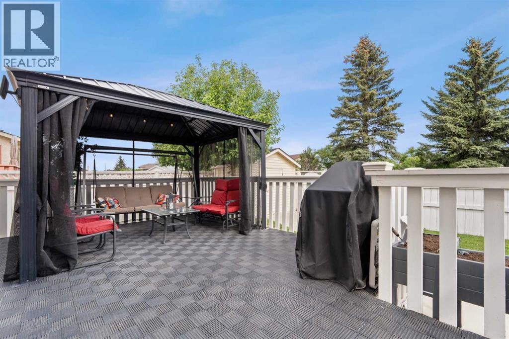 957 Applewood Drive SE — photo 39