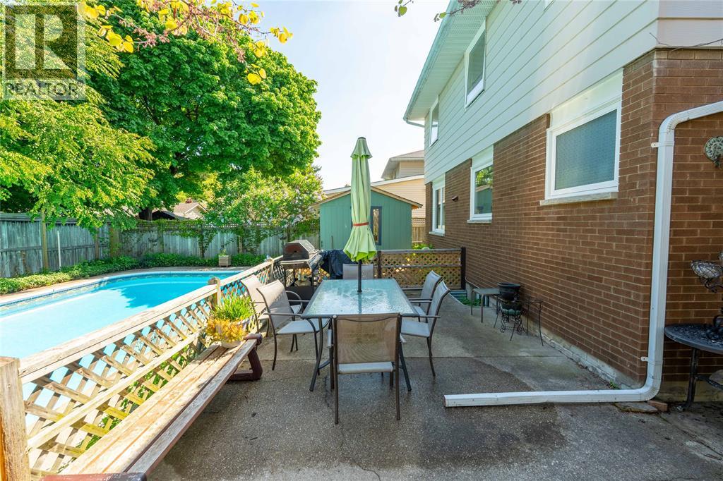 635 Highbury PARK - 28